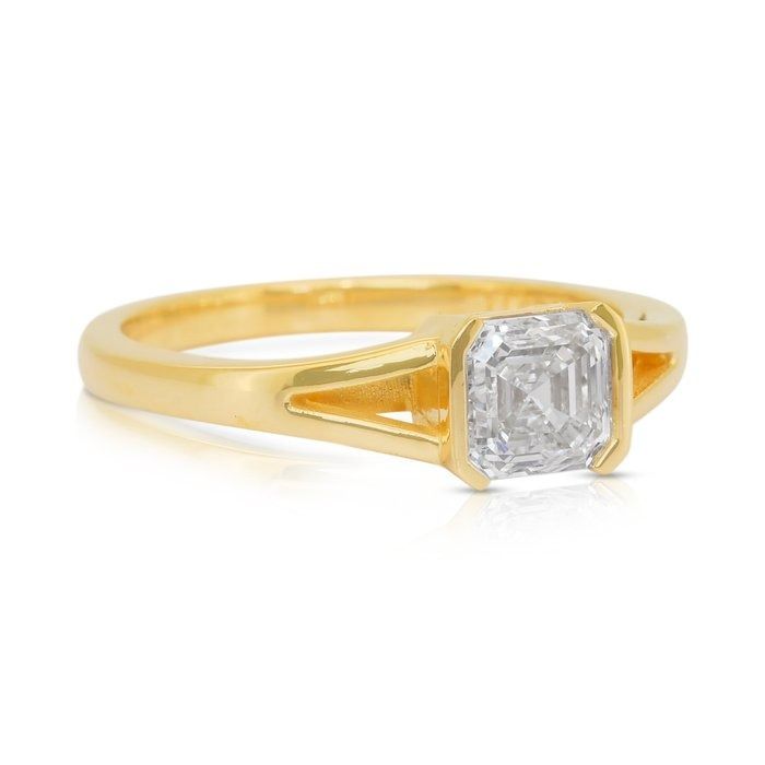 Timeless 1.01ct Diamond Solitaire Ring in 18k Yellow Gold - IGI Certified