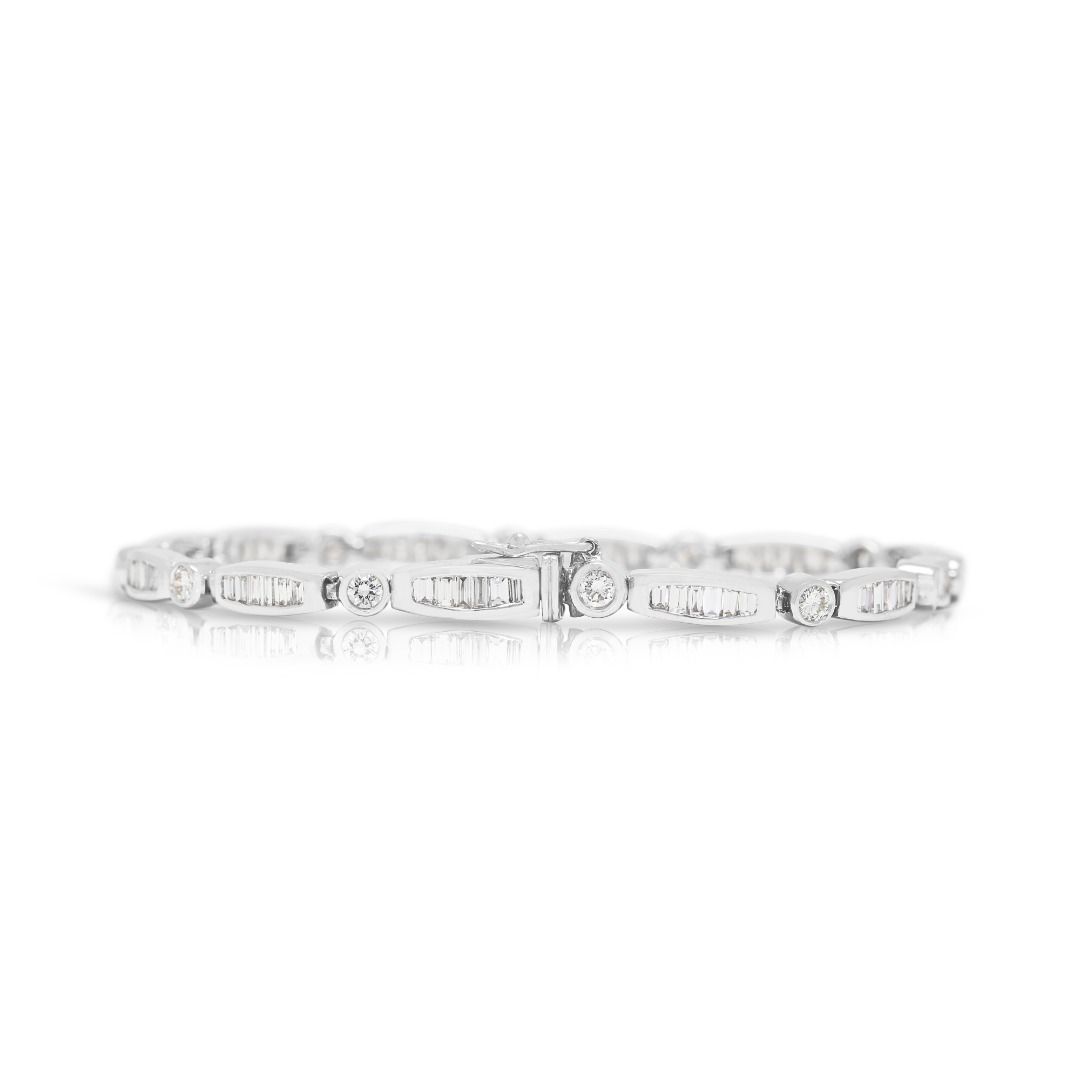 Zeitloses Vintage-Armband mit runden Brillanten und konisch zulaufenden Diamanten im Kanalfassung von 1,68 ct in 18K Weißgold