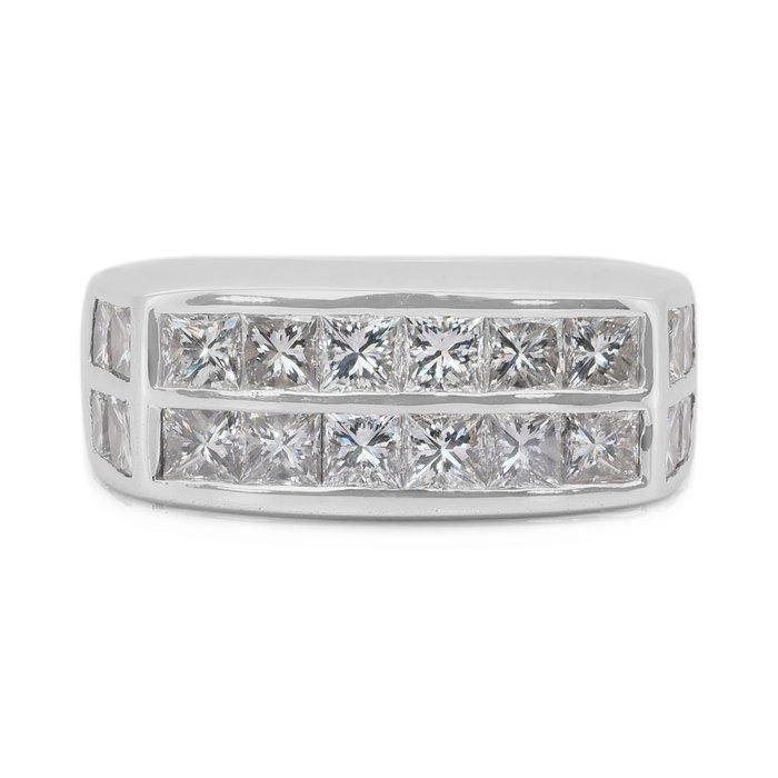Timeless 2.22ct Diamonds Ring in 18k White Gold - IGI Certified