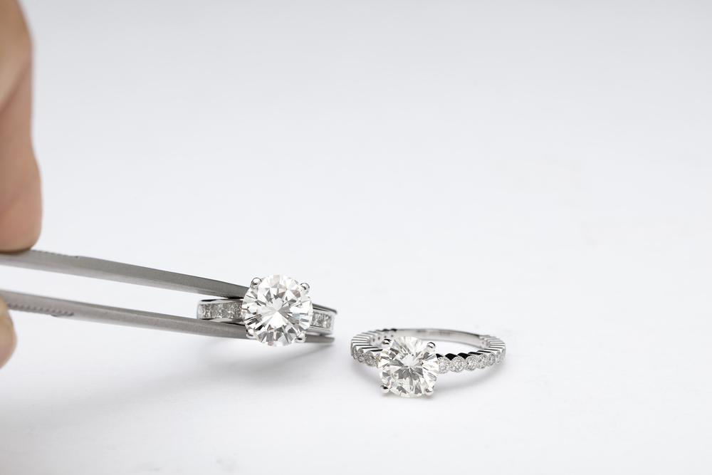 VS2-vs-VS1-Clarity-Diamonds-Which-Should-You-Buy